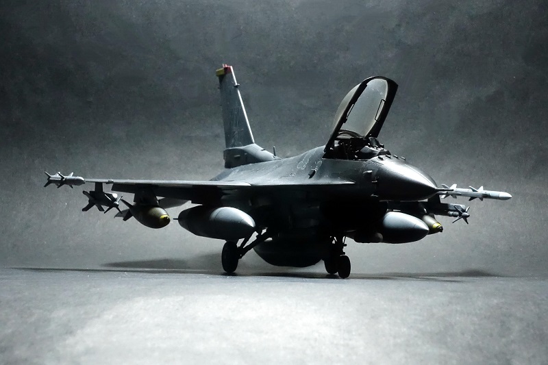 ロッキード・マーチンF-16CJ［ブロック50］ファイティング・ファルコン