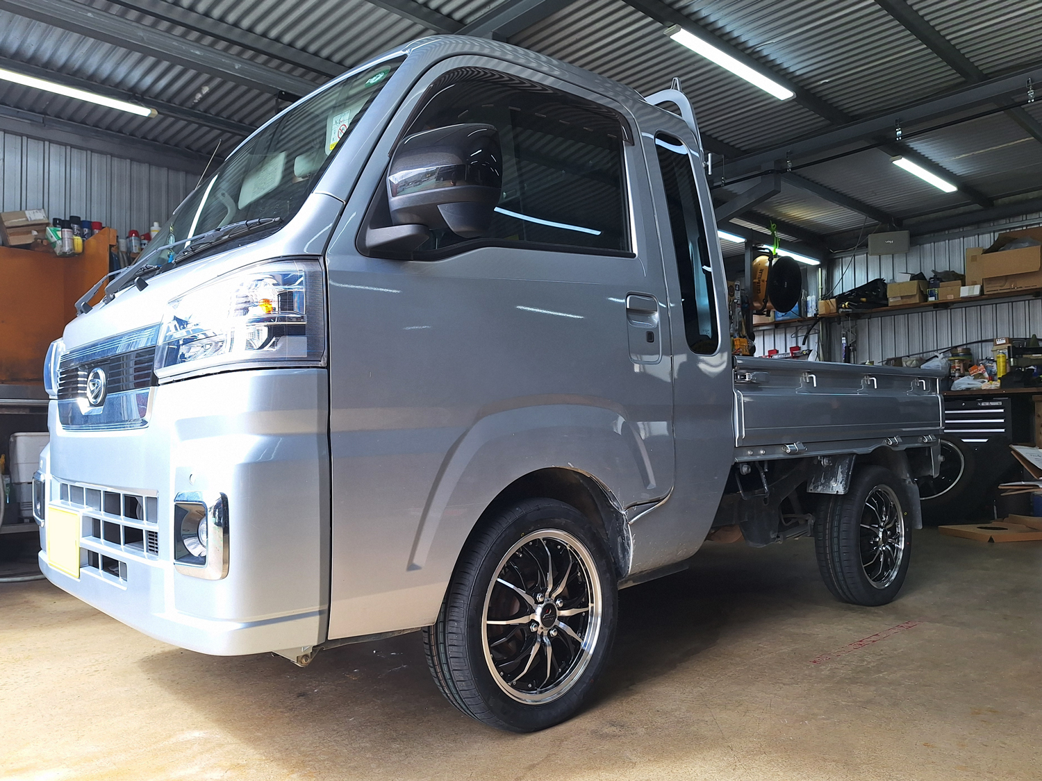 ダイハツ ハイゼットジャンボ Precious HM-3 15×4.5J MINERVA 165