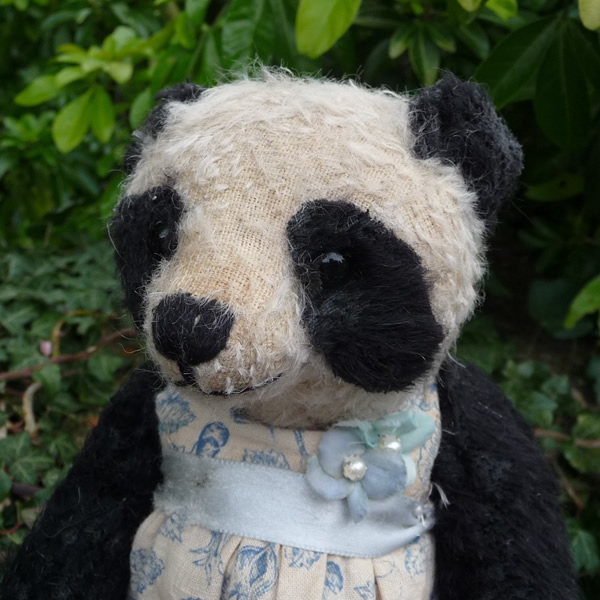 フォーゲットミーノット 作家 テディベア・オブ・ウィットニー