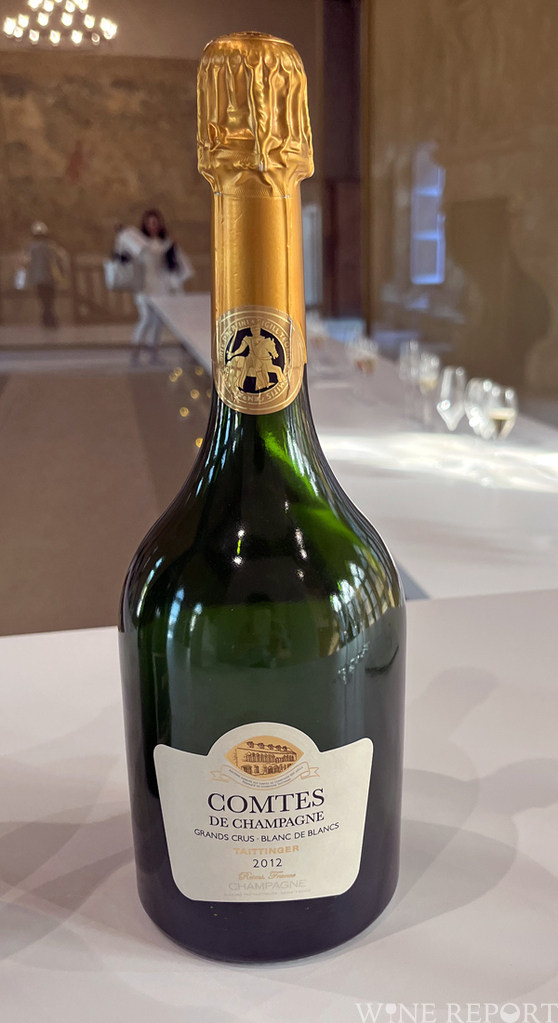 コート・デ・ブランの歴史から探る、コント・ド・シャンパーニュ2012の
