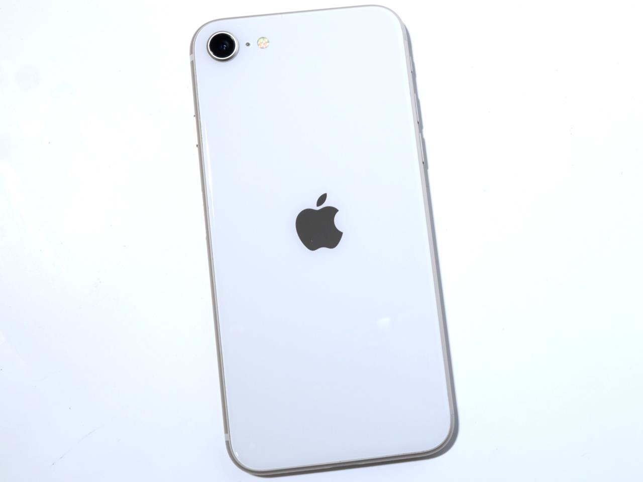 iPhone SE第3世代64Gホワイト、ブラック計4台入荷