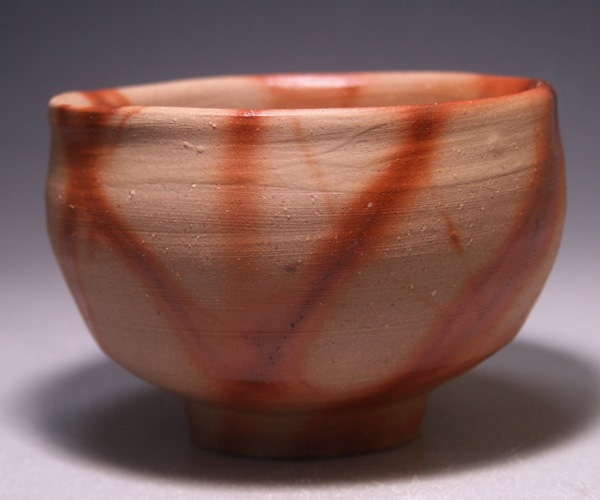 伊勢崎満作備前水指