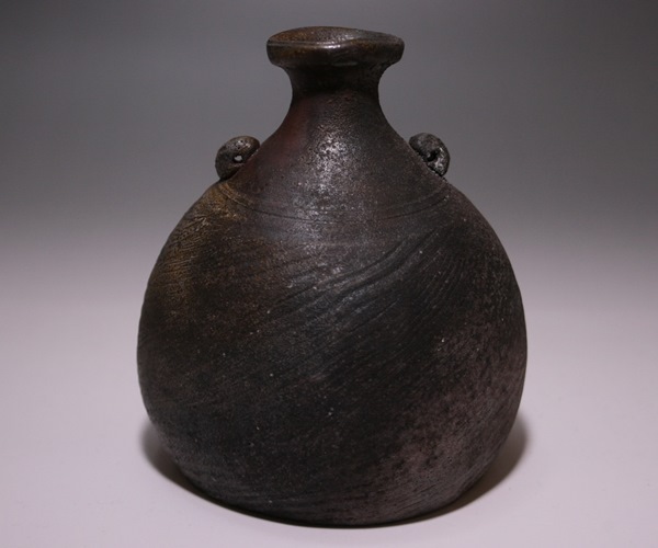 各見政峯 (政美) 備前 牡丹餅 徳利 共箱 各見政峯 (政美) 備前 牡丹餅