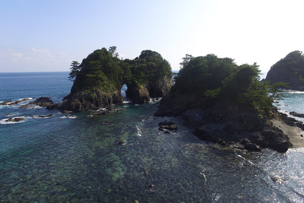 樫西海岸(弁天島) - 大月町観光サイト：海と山 人とかかわるやさしいまち