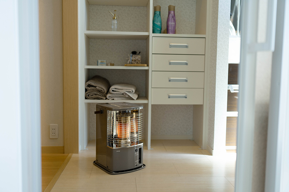 オンラインストア限定色「グレージュ」のモデルが新登場！対流形