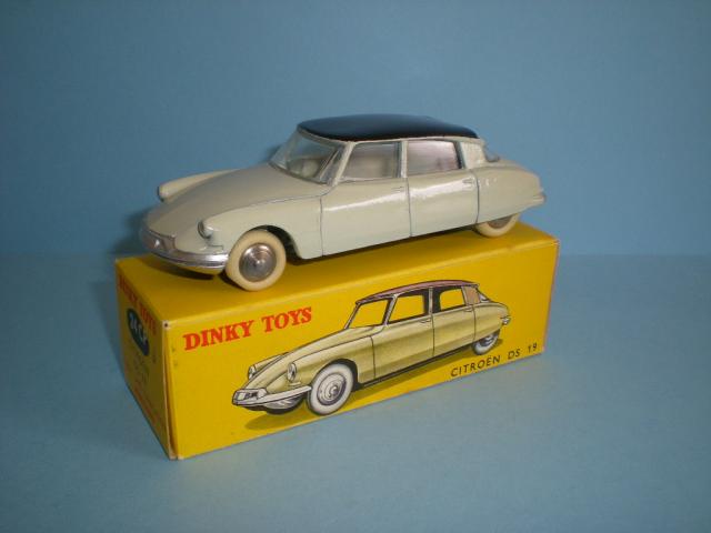 Dinky 24CP, Citroen DS19 - Free Price Guide & Review