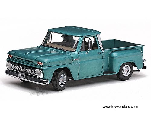 1965 Chevy C-10 Stepside Pickup Truck 1382 1/18 scale Sun Star USA
