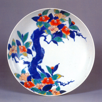 江戸時代末期～明治時代後期色鍋島色鍋島墨弾技法青海波に壺甕の図皿櫛高台