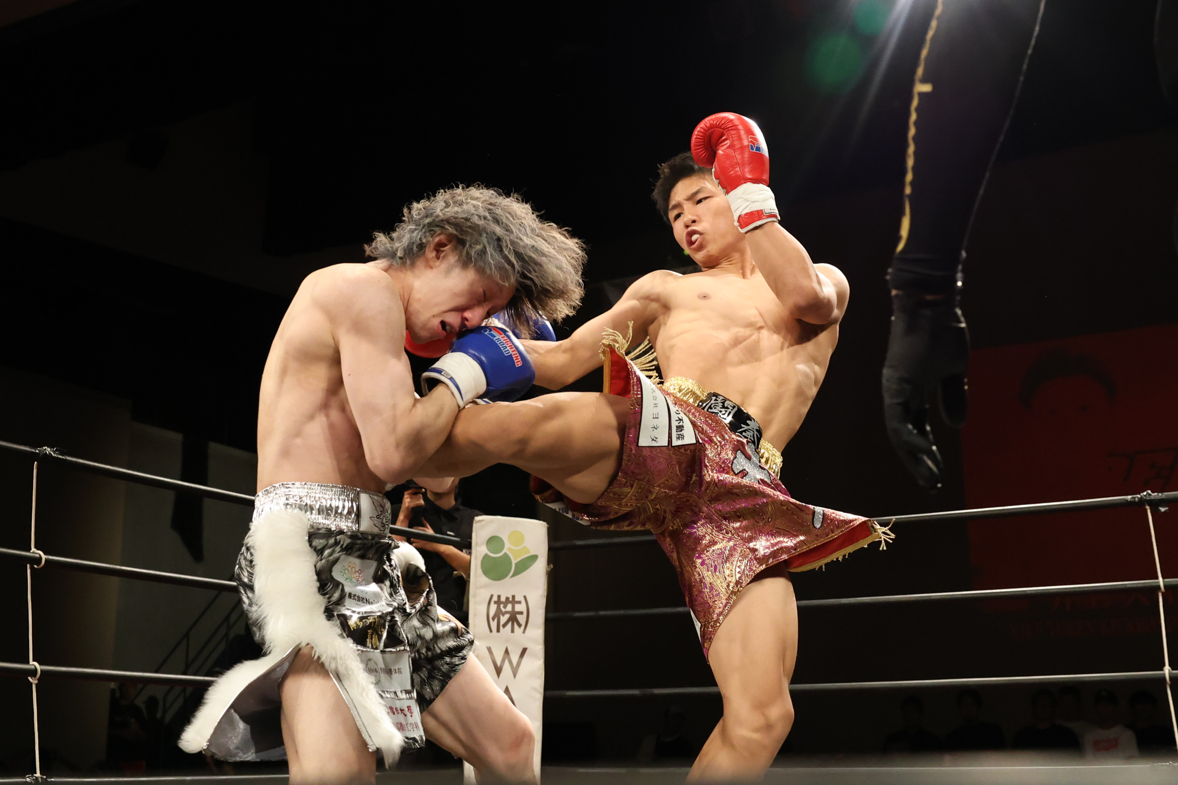 DEEPKICK71 | 奈良県橿原市にあるキックボクシング・ボクシング専門