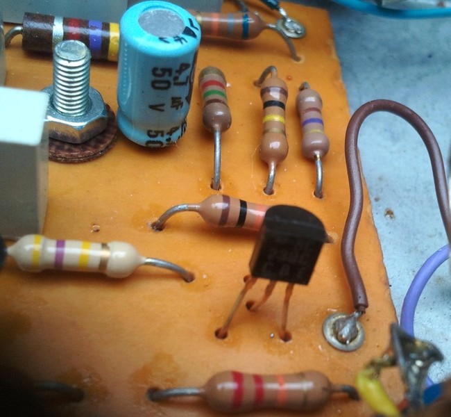 TONEHOME - the World of Vintage Guitar Effects Pedals - Mr. Cry