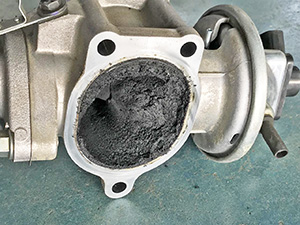 ハイエースEGR洗浄