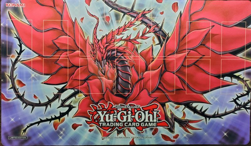 遊戯王 ブラックフェザードラゴン プレイマット 【公式通販】