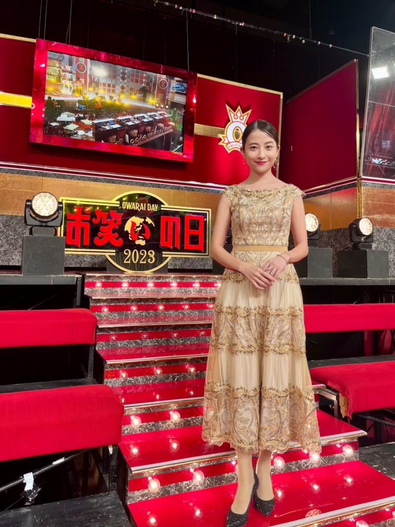 芸能人着用TADASHI SHOJI タダシショージスパンコール US2