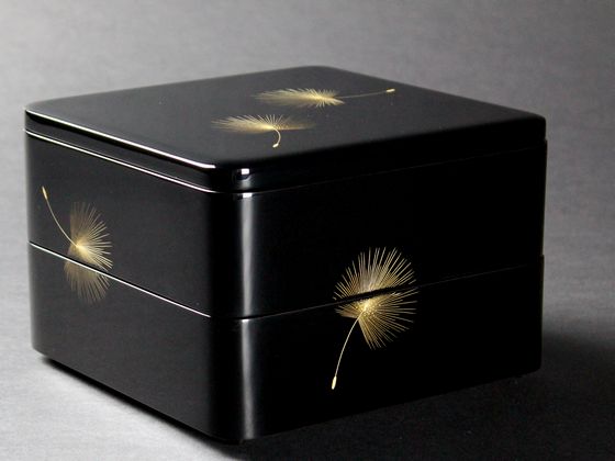 輪島塗】御重 漆器 二段重箱 金箔装飾 輪島塗】御重 漆器 二段重箱