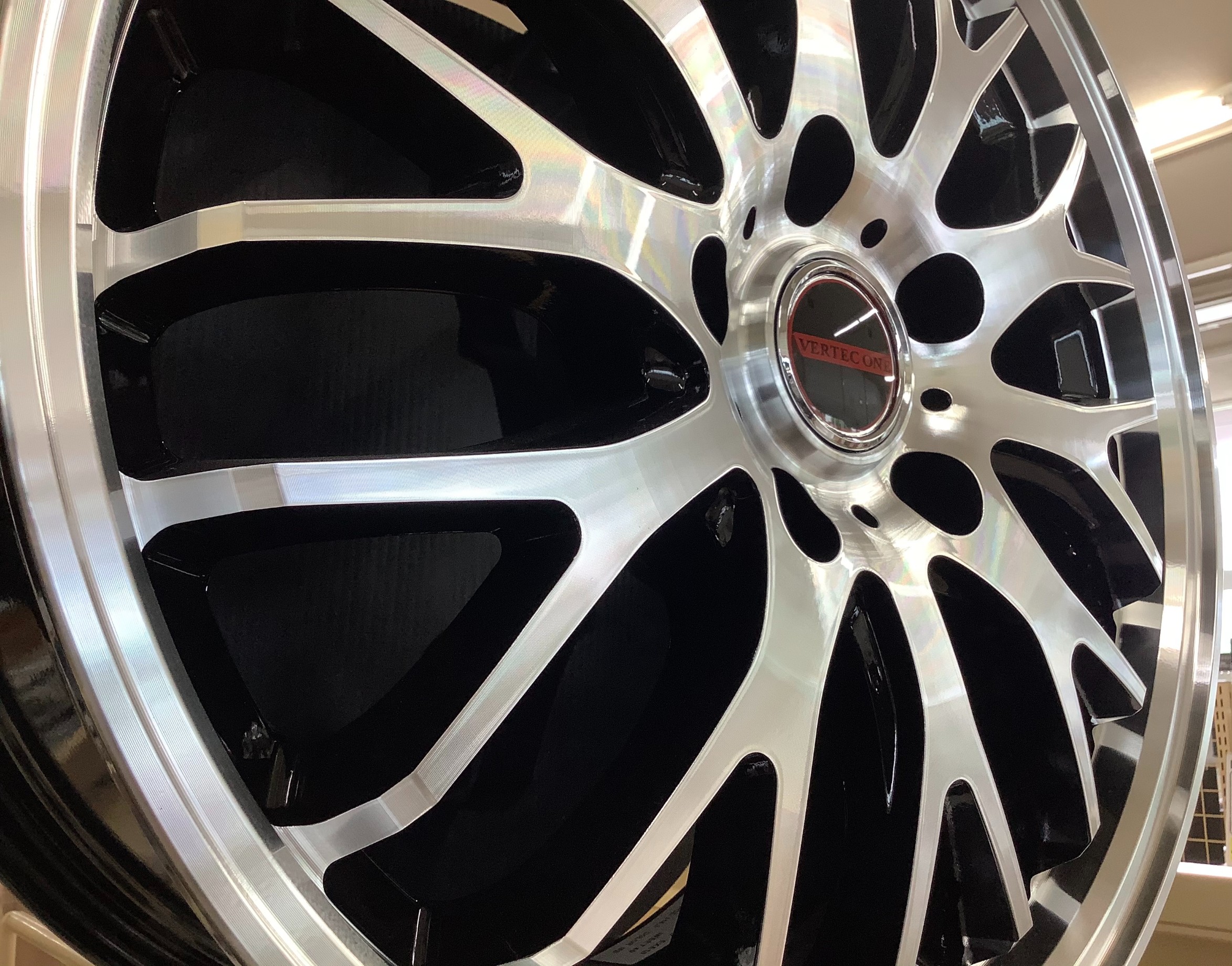 VERTEC ONE EXE10 入荷 | 店舗おススメ情報 | タイヤ館 一宮御坂（山梨