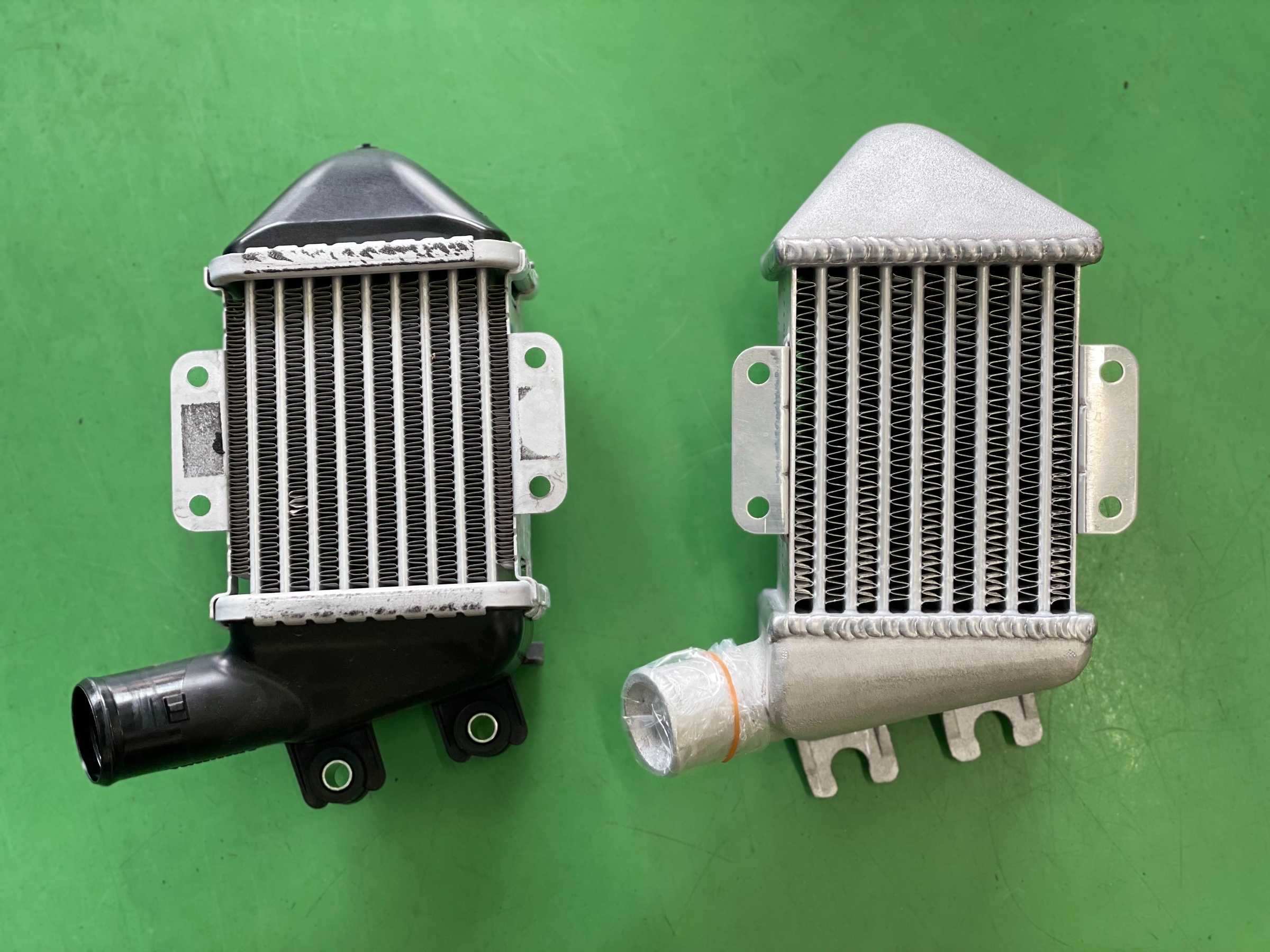 ススギ アルトワークス HA36S インタークーラー交換 | 店舗おススメ