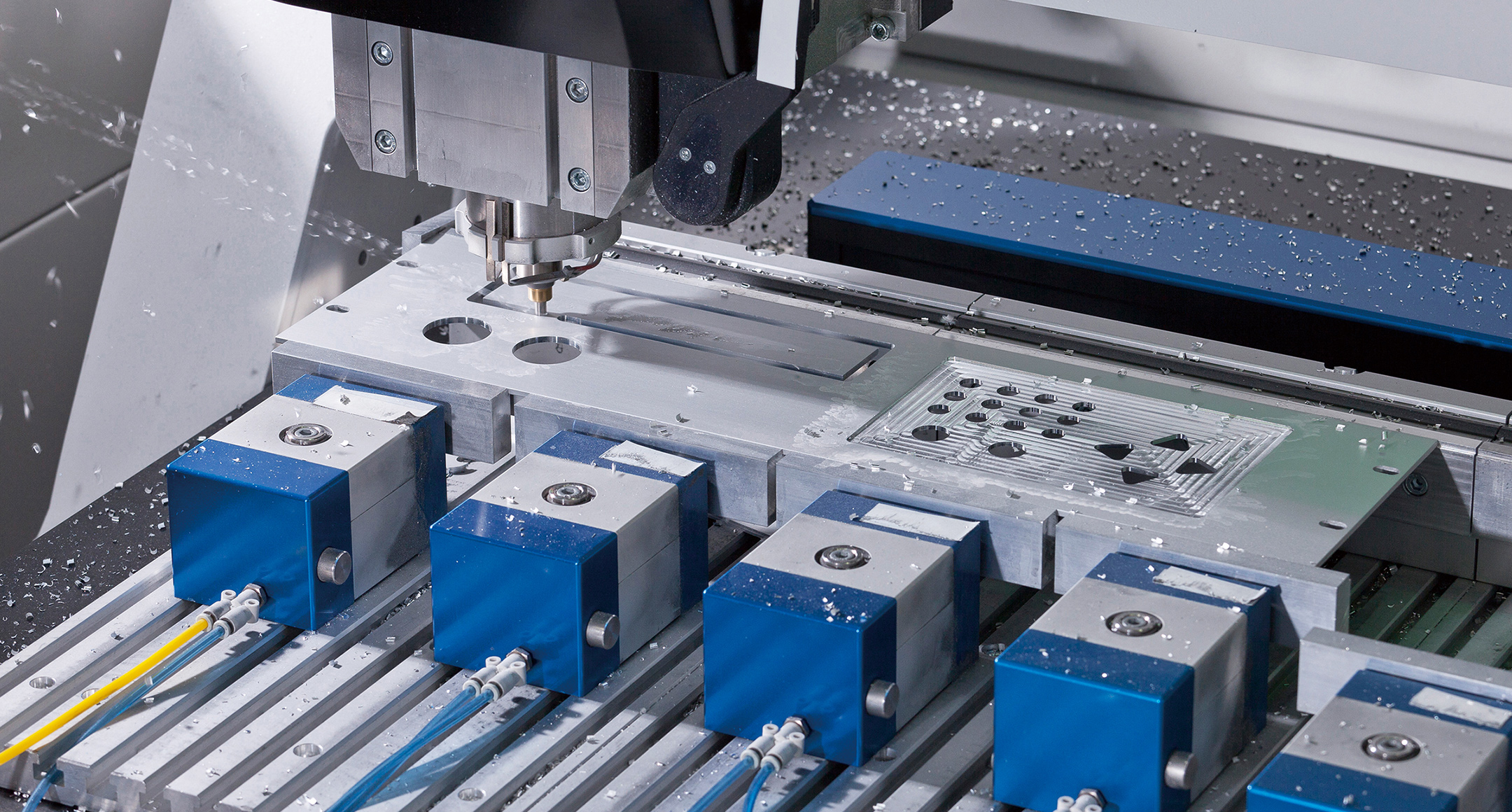 取手付JISラックケース JRHシリーズ | 製品情報 | タカチ電機工業