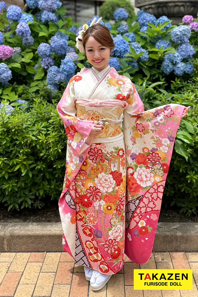 正統派古典 白/ピンク 華やか 可愛い 大人っぽい ピンクコーデ 古典柄