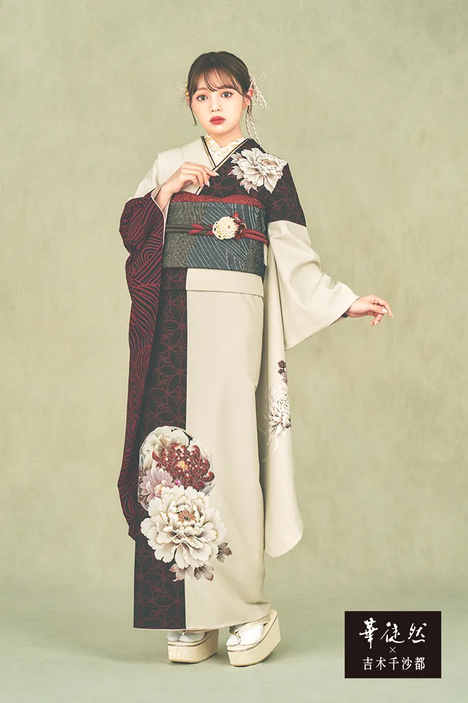 注文 412z12☆振袖 鈴乃屋 金彩 銀彩 ラメ 地紋 鳳凰 身幅広☆成人式