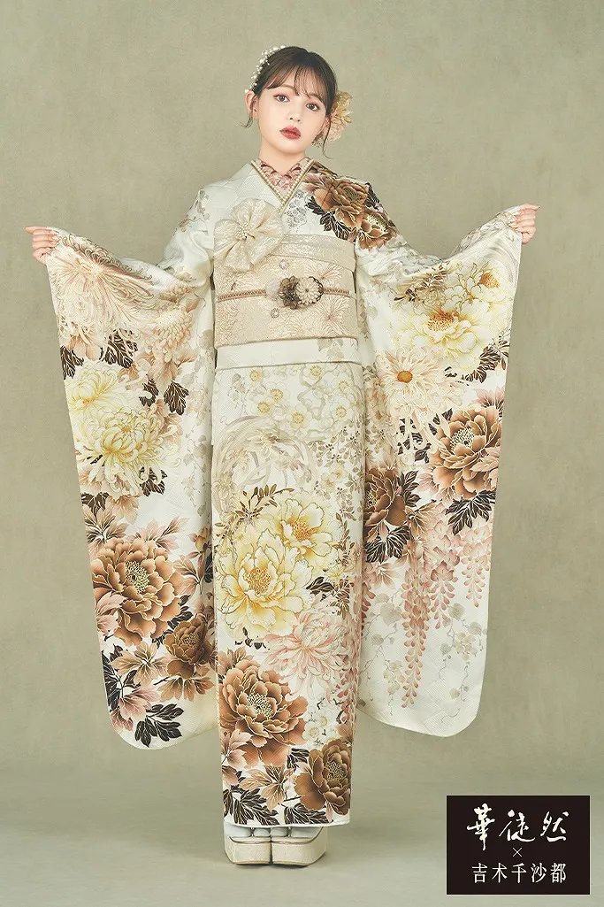 華徒然×吉木千沙都 白/ブラウン/くすみカラー 牡丹柄 お洒落