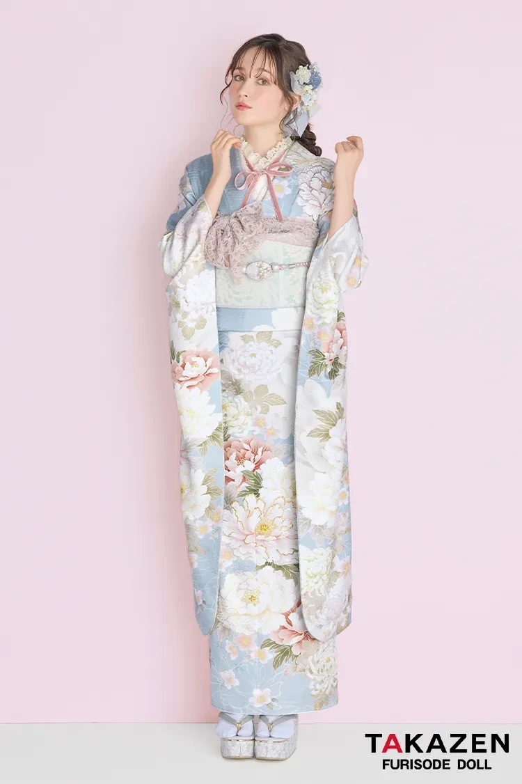 くすみカラーガーリー 水色/淡い色 牡丹柄 かわいい振袖 トレンド