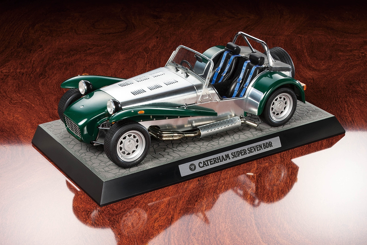Tamiya 10204 Caterham Super Seven BDR / Tamiya USA