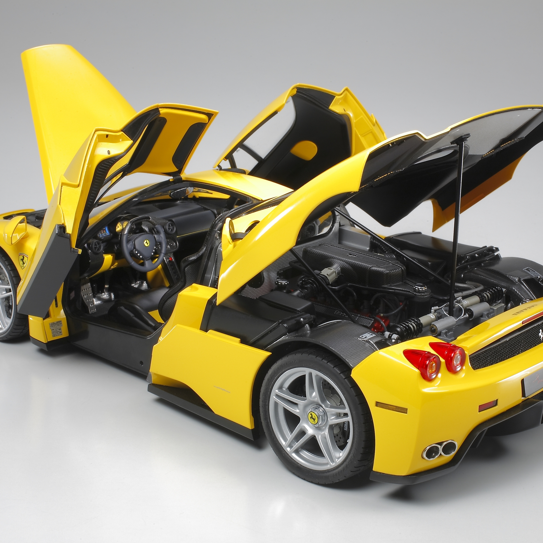 1/12 Enzo Ferrari Yellow Ver. Semi-Assembled Premium Model