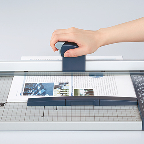 たのめーる】コクヨ ペーパーカッター ロータリー式 チタン加工刃 60枚