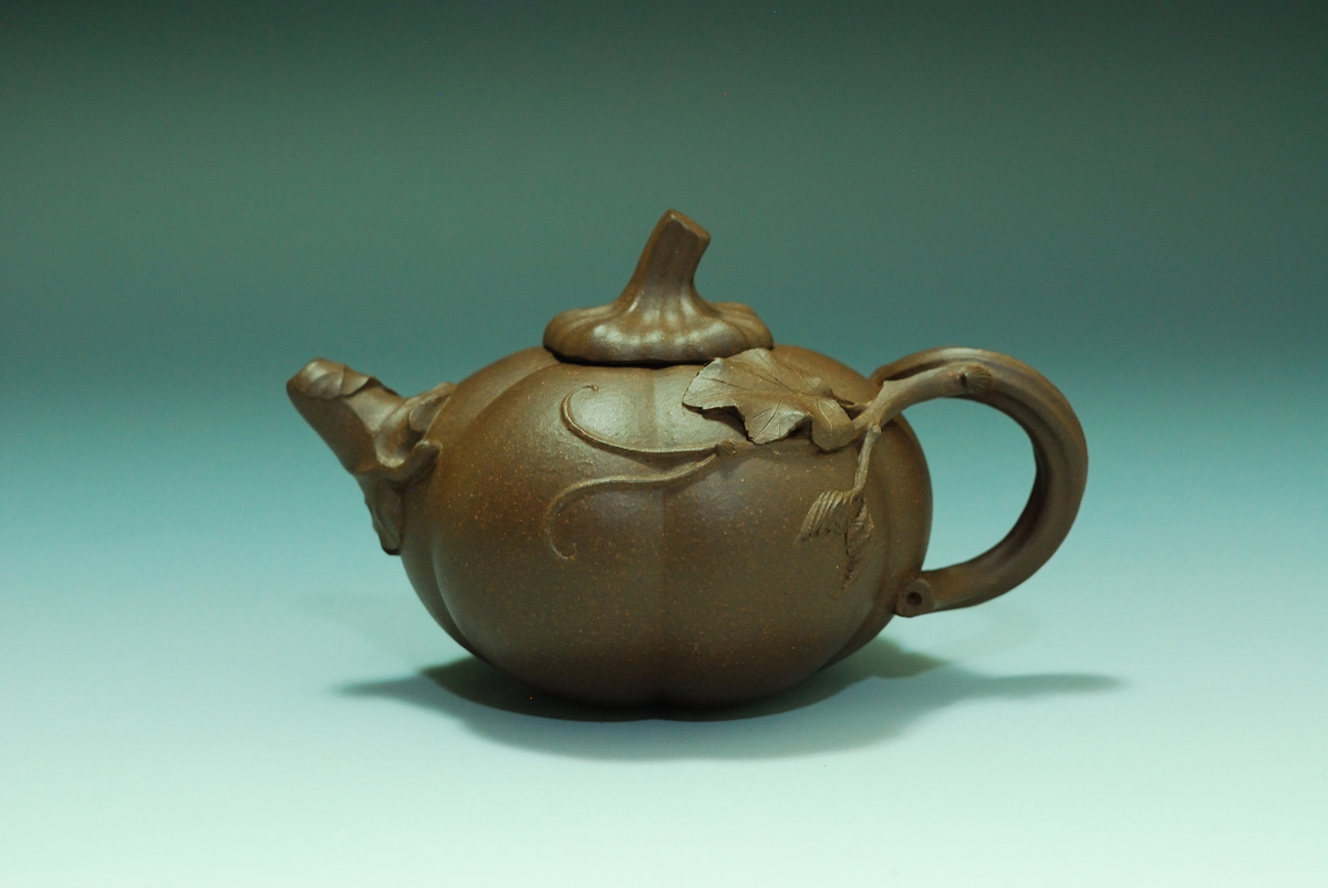 宜興紫砂名家壺-小南瓜(龍山名砂)-戴忠琴| 茶說壺途-宜興紫砂壺收藏