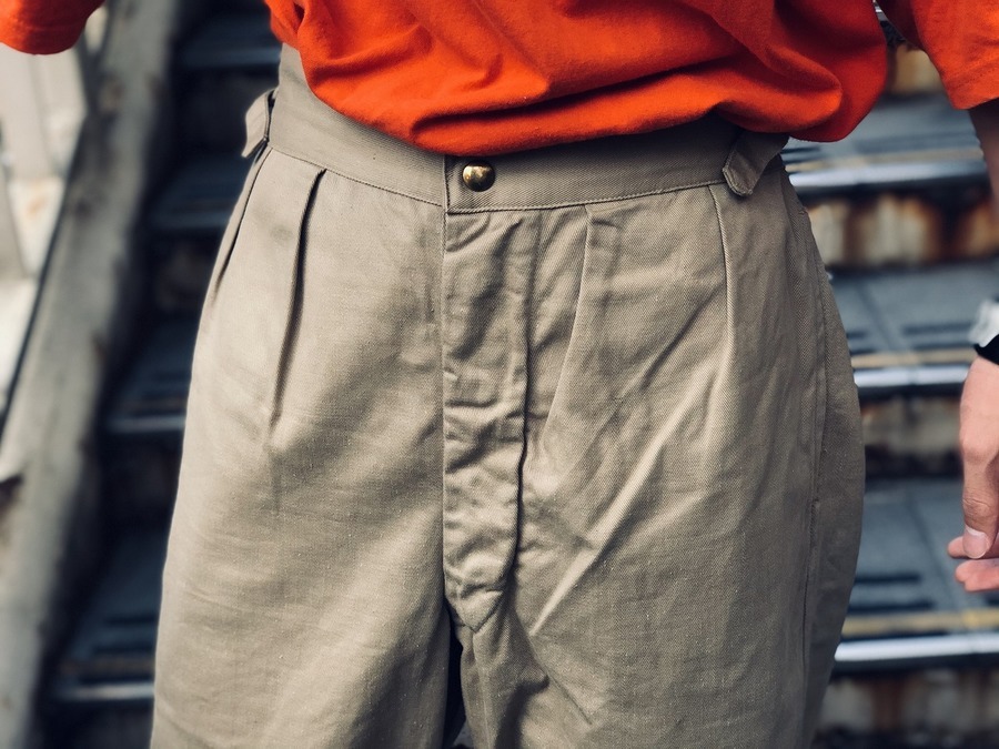 オーストラリア軍より50'sヴィンテージグルカパンツのご紹介です