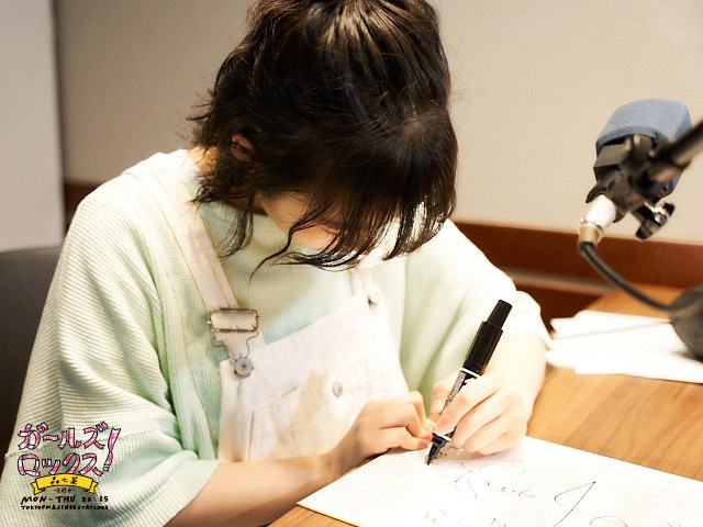 タ*ァ様 森七菜 直筆サイン色紙 タ*ァ様 森七