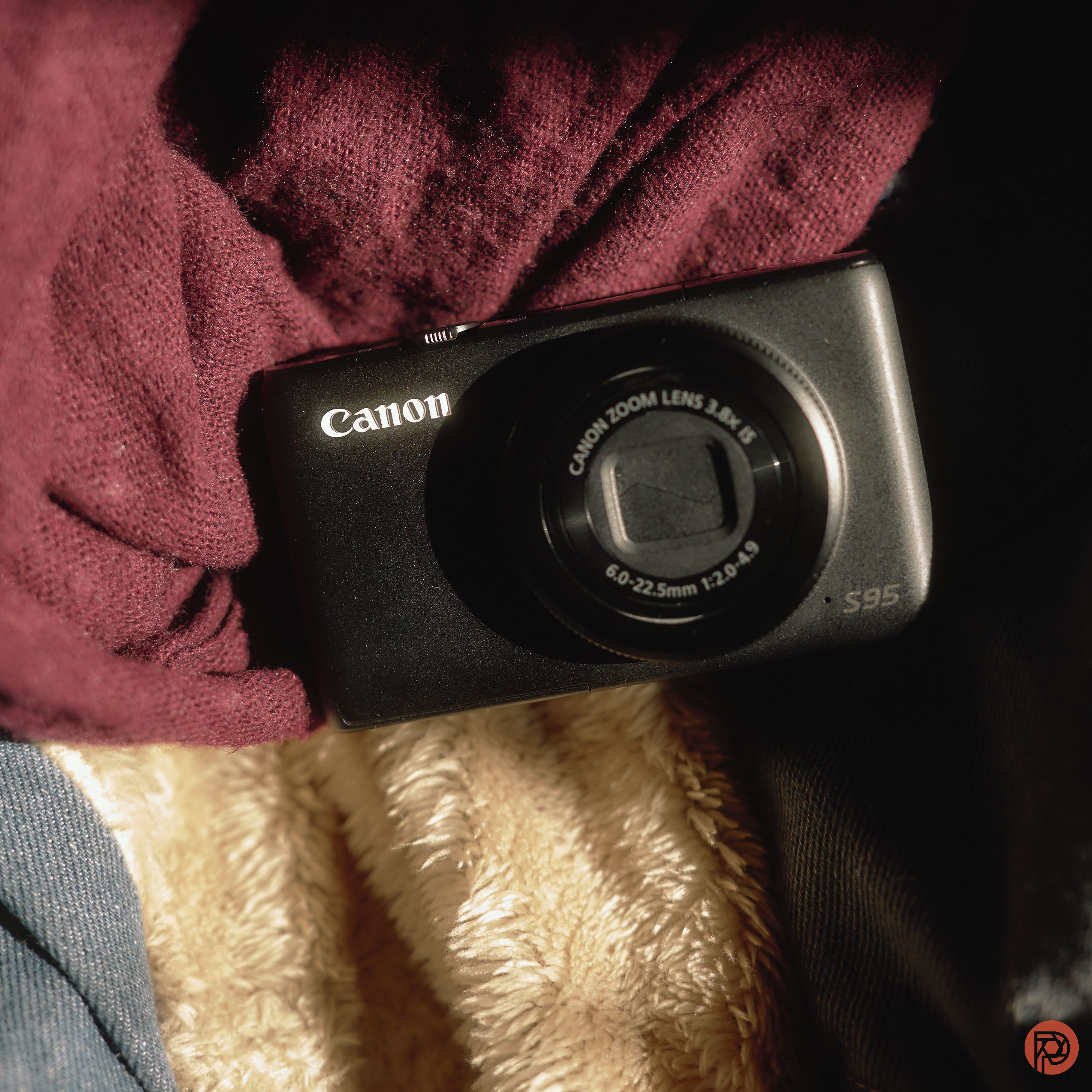 Canon S95 Review: The Best Vintage Digicam Canon Made?