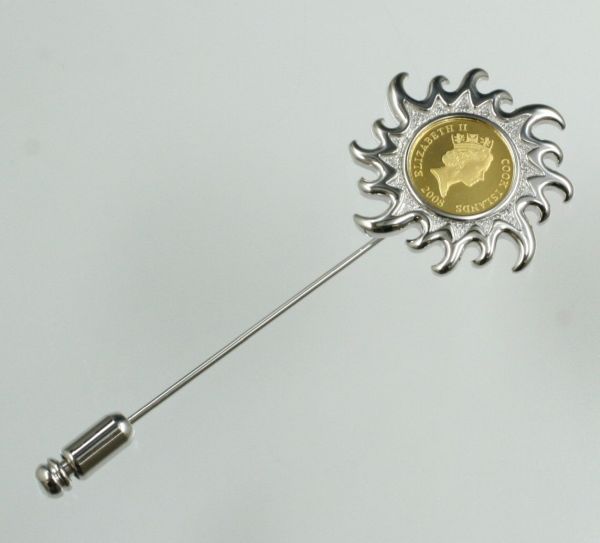 クック諸島 1/30オンス純金貨 ラペルピン エリザベス2世／ライオン