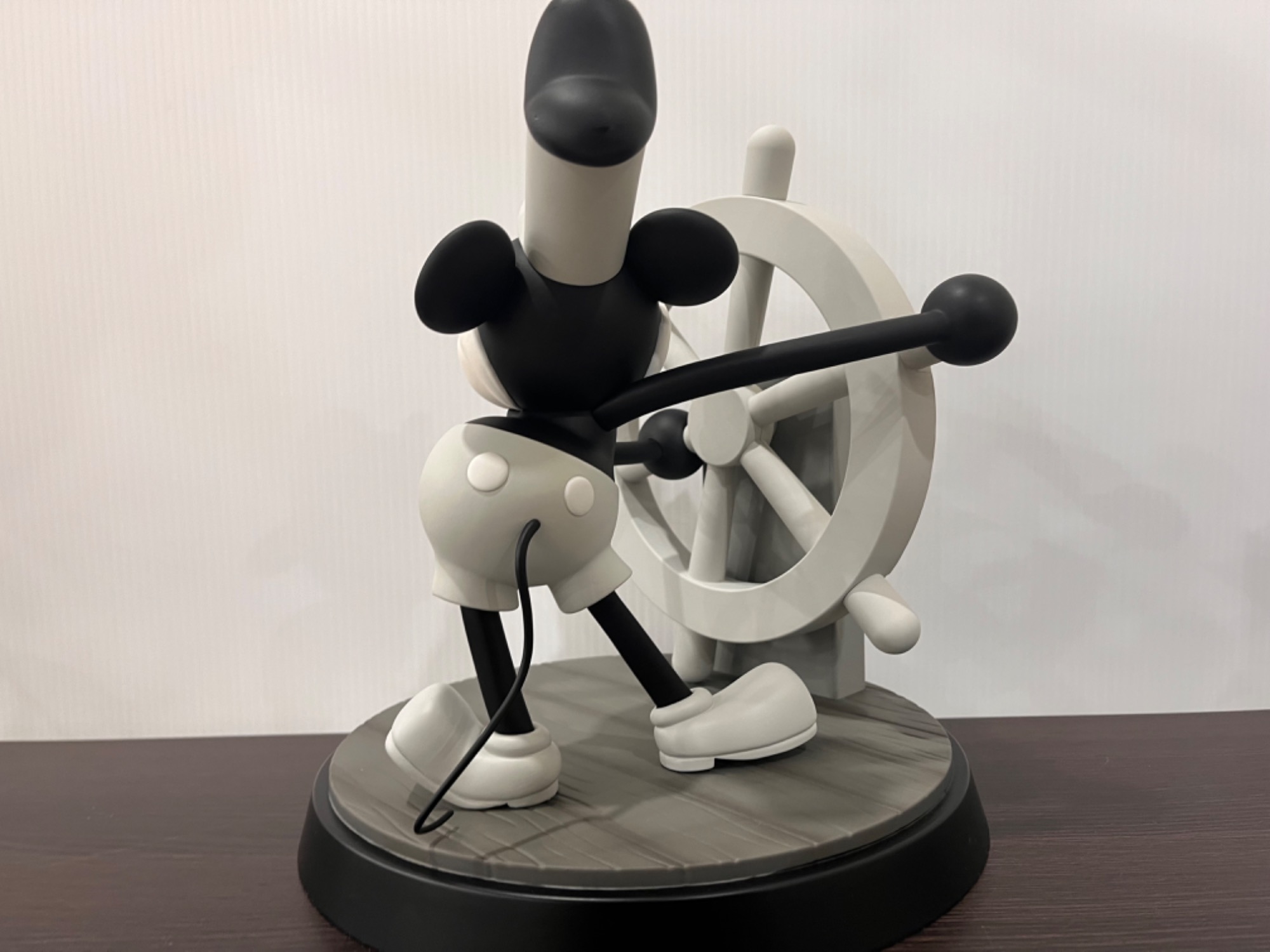 上海ディズニー 蒸気船ウィリー ファウンテン フィギュア Amazon.co.jp