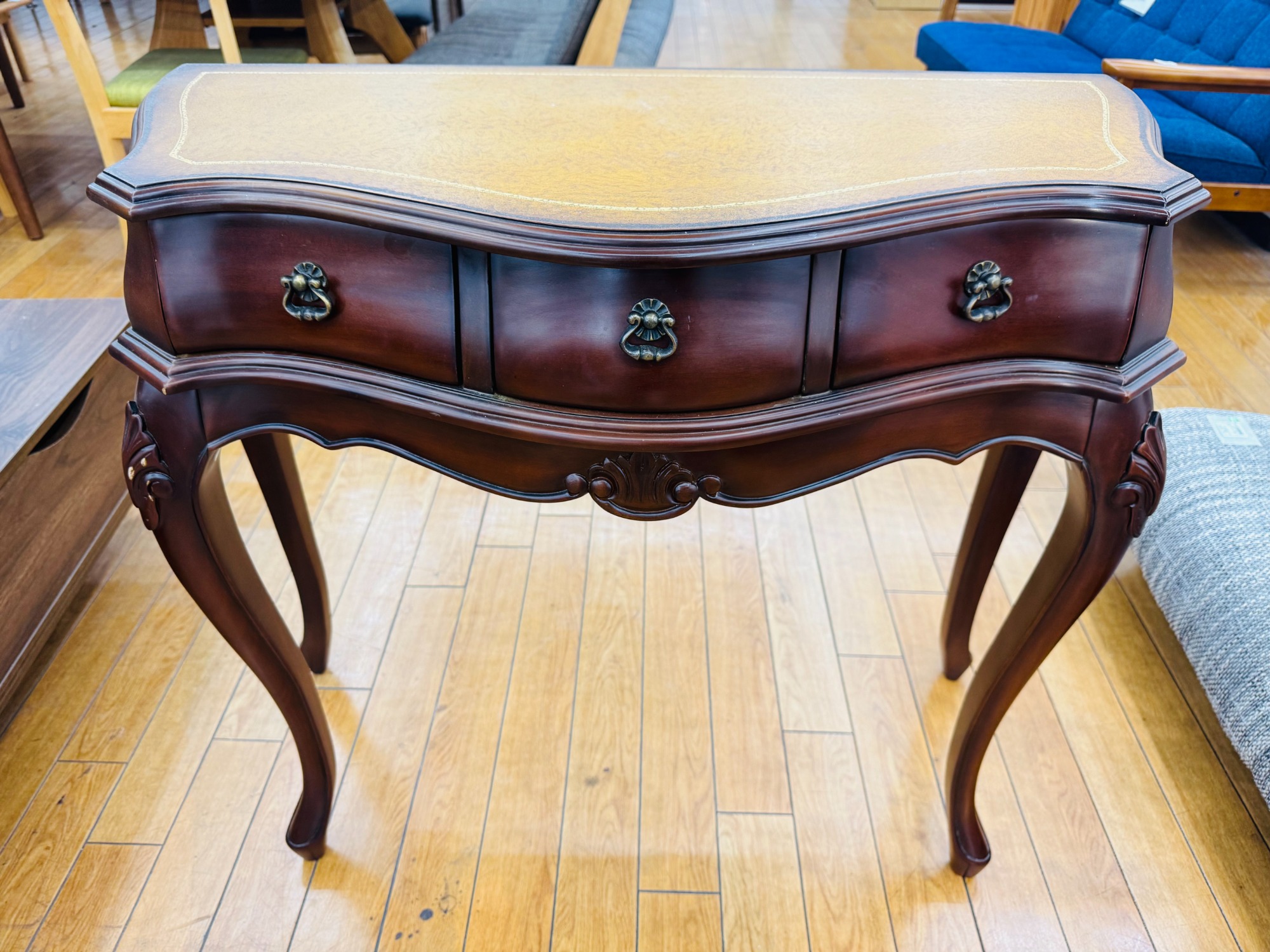 s*様 カリモク ウォールナット 猫脚 コンソール サイドテーブル s*様