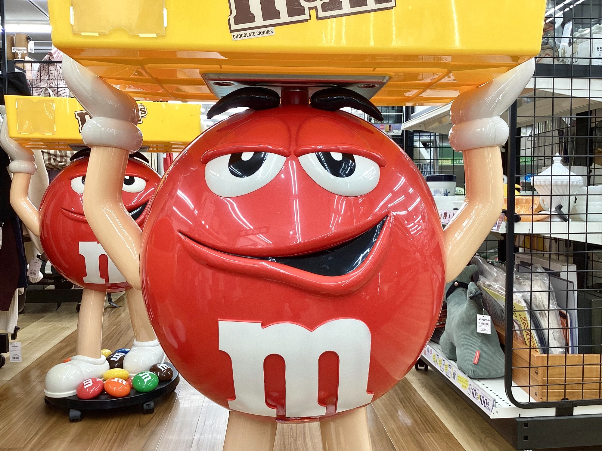 m&m's エムアンドエムズ 非売品！特大ディスプレイ (トレイ付