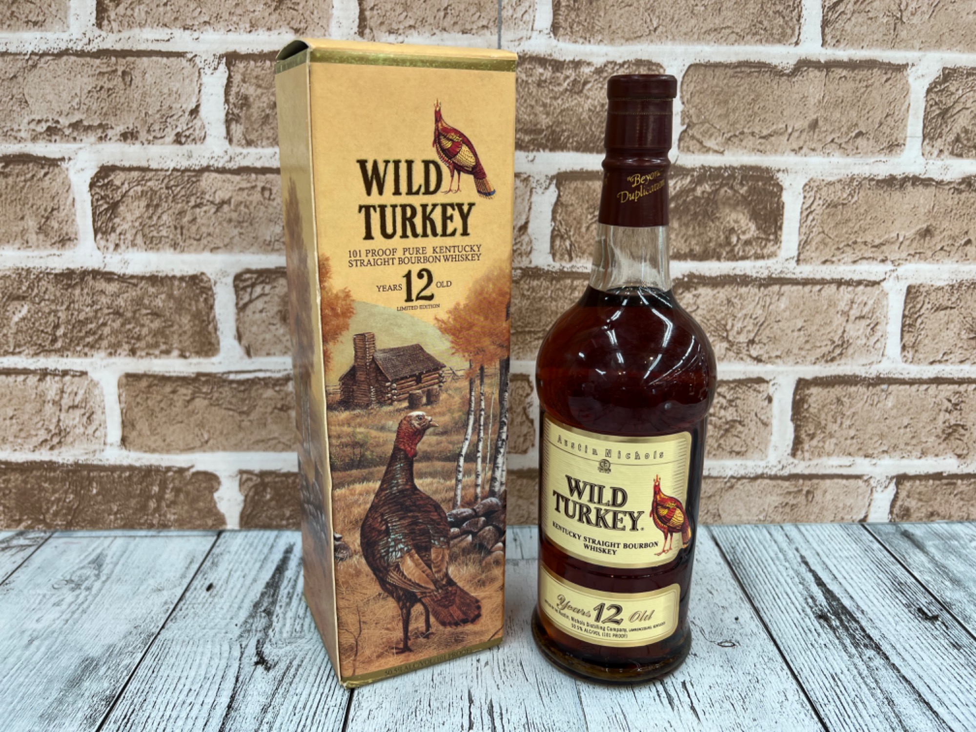 ワイルドターキー12年 ゴールドラベル 箱付き バーボンウイスキー