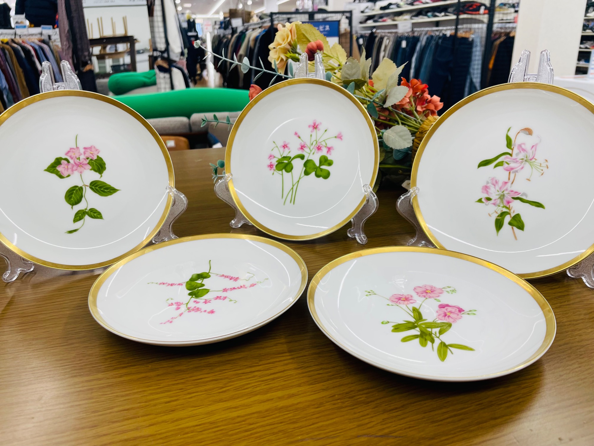 深川製磁 グリーン木蓮 銘々皿 未使用 深川製磁 グリーン木蓮 木瓜型