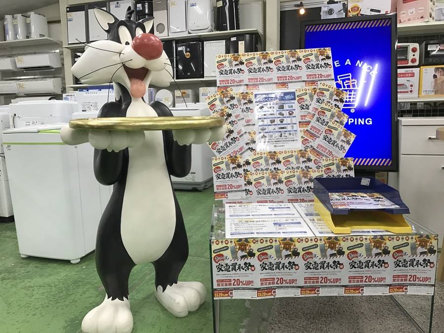 トゥイーティー シルベスター 特大フィギュア Amazon | ワーナー