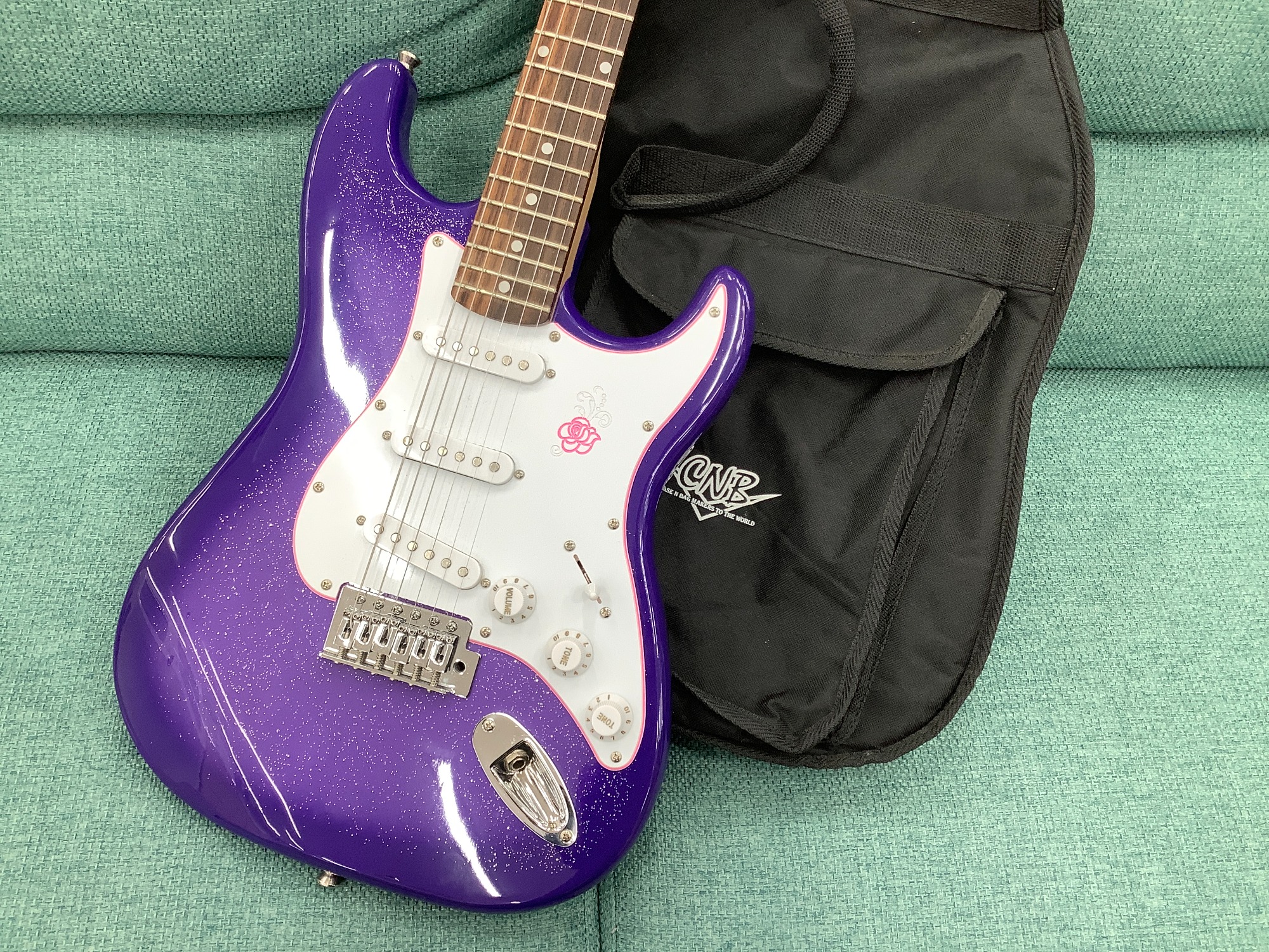 GYPSY ROSE ストラトタイプ エレキギター パープル 紫 女子 GYPSY ROSE