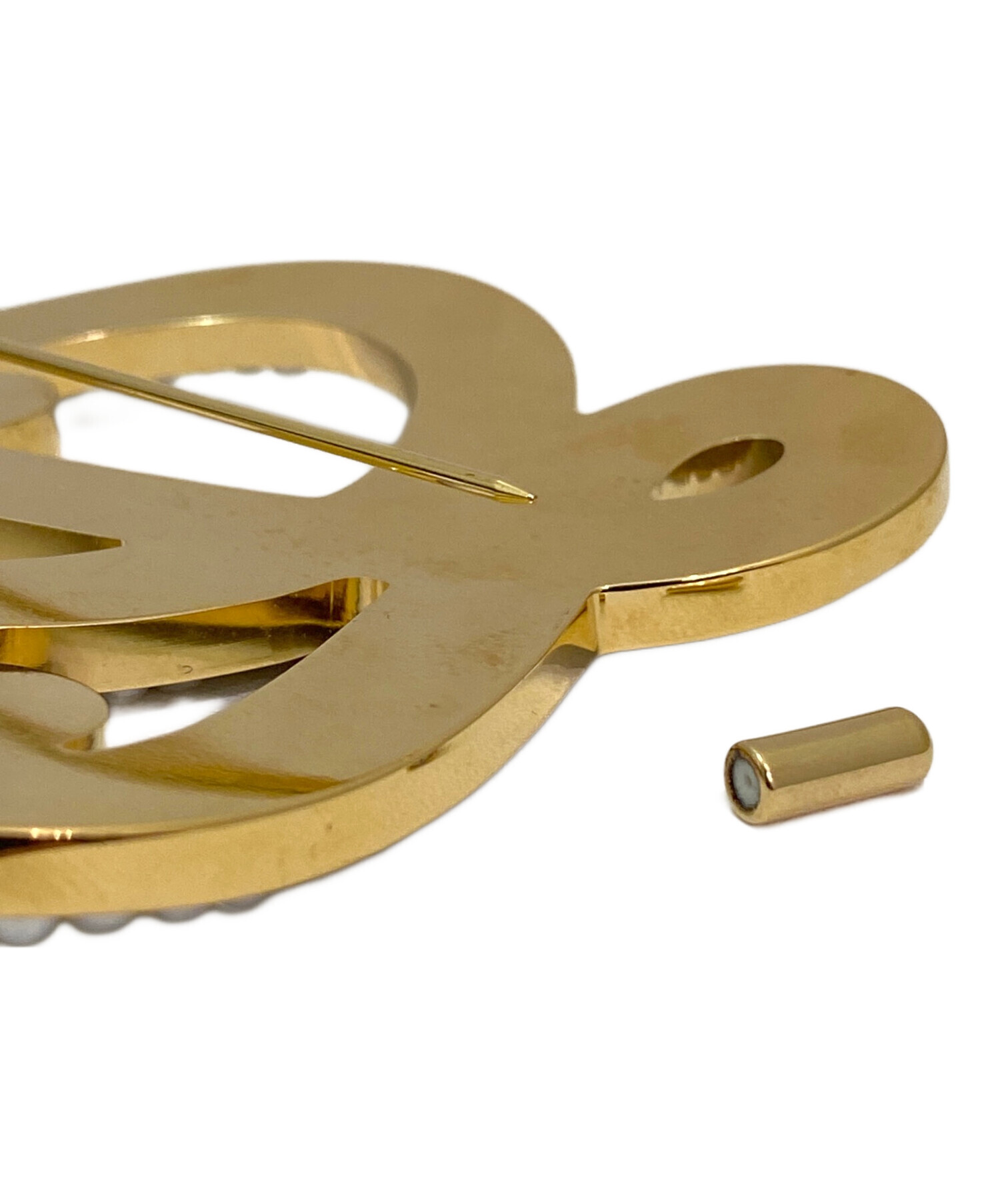 中古・古着通販】LOEWE (ロエベ) 「L」フェイクパールブローチ