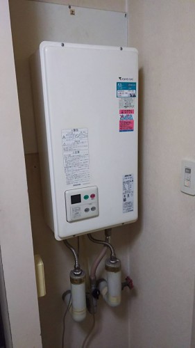 RUX-V1615SFFBA(A)-E - 屋内設置（後方給排気FF式） | リンナイ | ガス