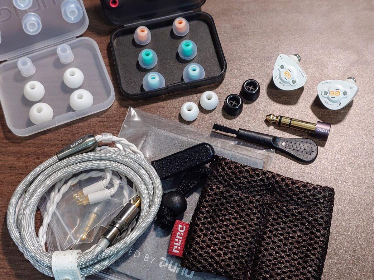 レビュー】DUNU DK3001:BD – 星のようにきらめき、鼓動のように響く