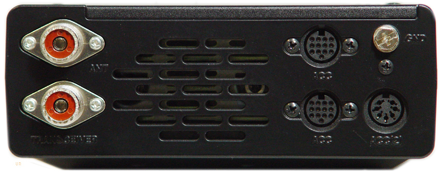 ICOMアンテナチューナーAT-180 （HF＋50MHz） ICOM AT-180 HF/50MHz