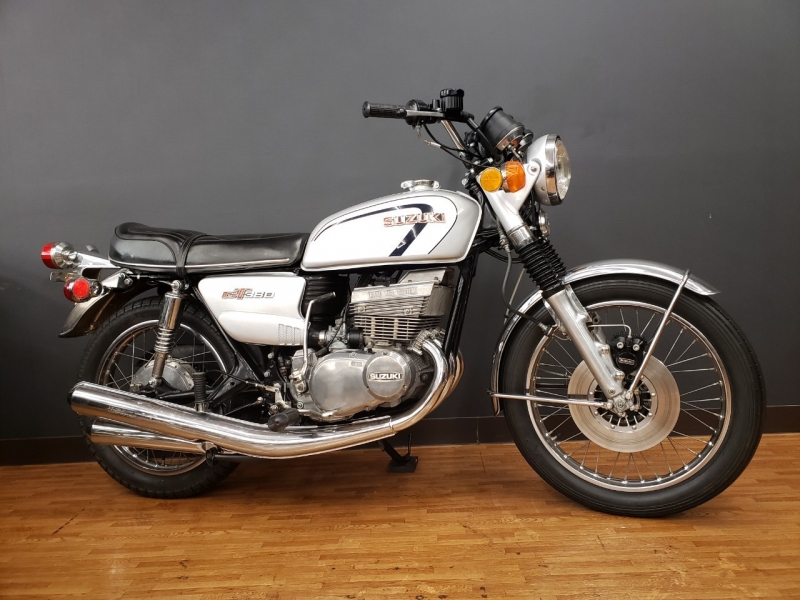 GT380B2初期 NEWペイント!シート純正当時物!｜SOLD OUT｜旧車・絶版