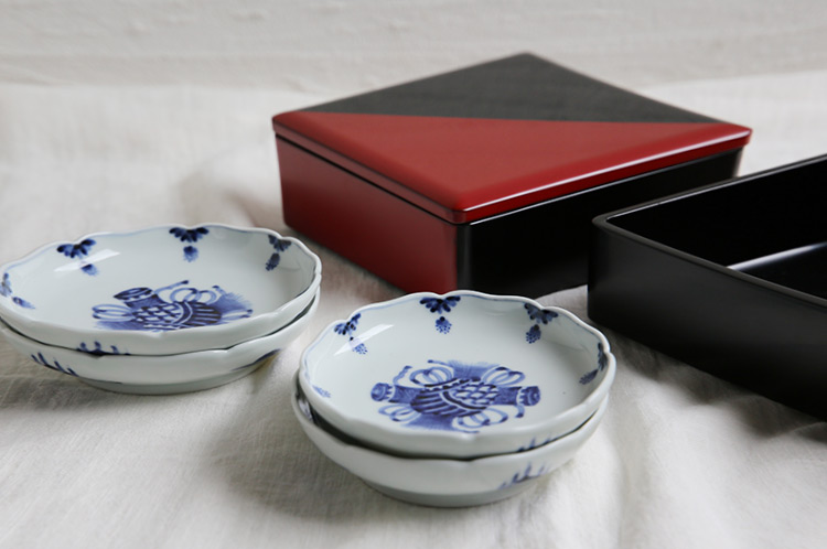 浄法寺 三段角重箱（片身替） ｜ 暮らしのうつわ花田 和食器 通販