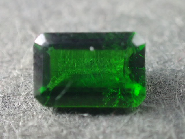 天然ダイオプサイト(Chrome Diopside) クロムダイオプサイト