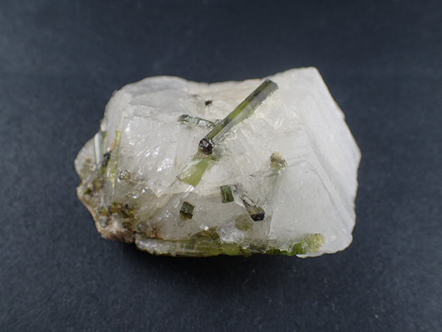 ブラジル 産 トルマリン イン クォーツ 水晶 鉱物標本 原石 【公式通販】