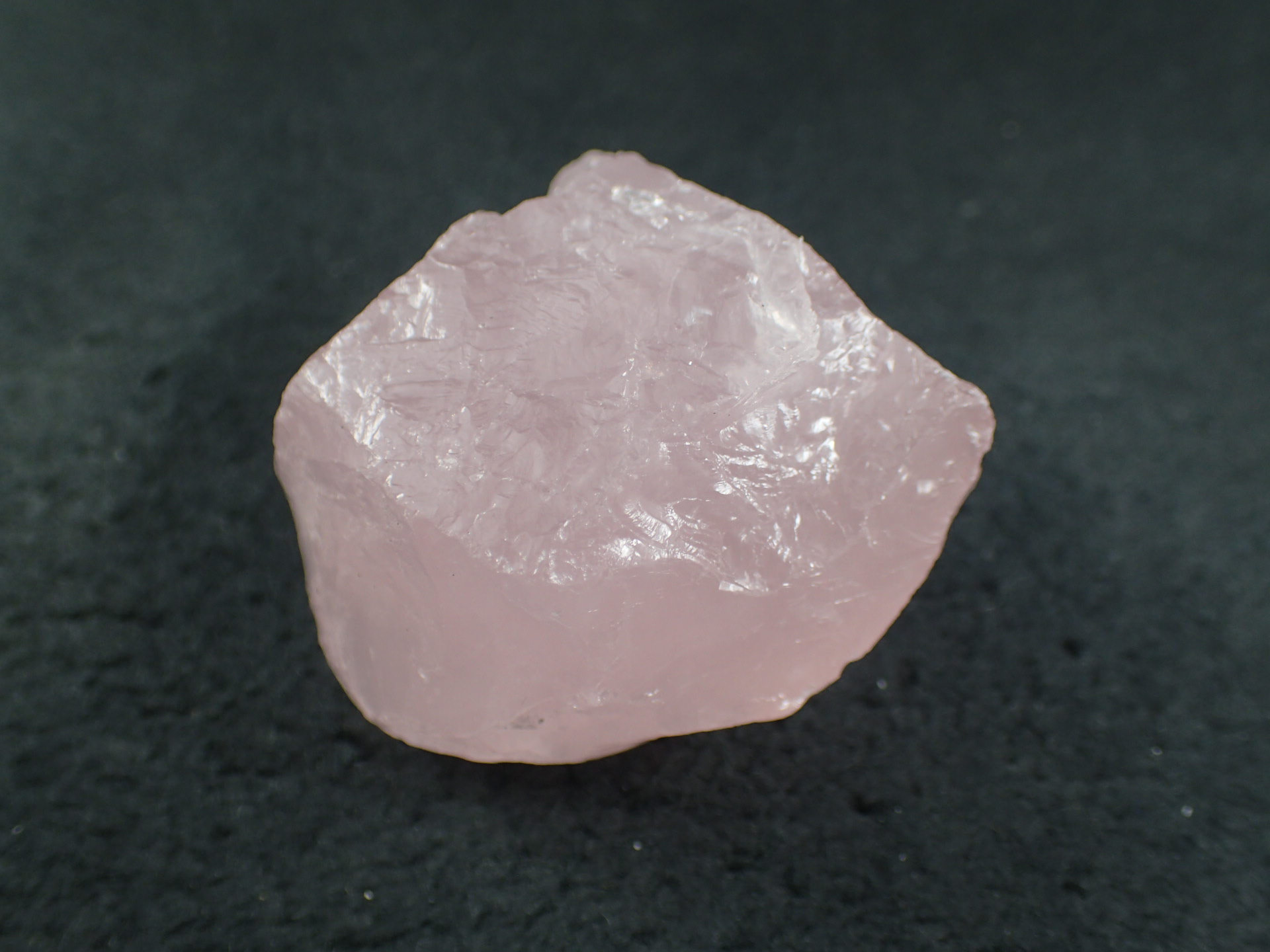 最高品質ローズクォーツ原石(Rose Quartz) North of Amabatodrazaka