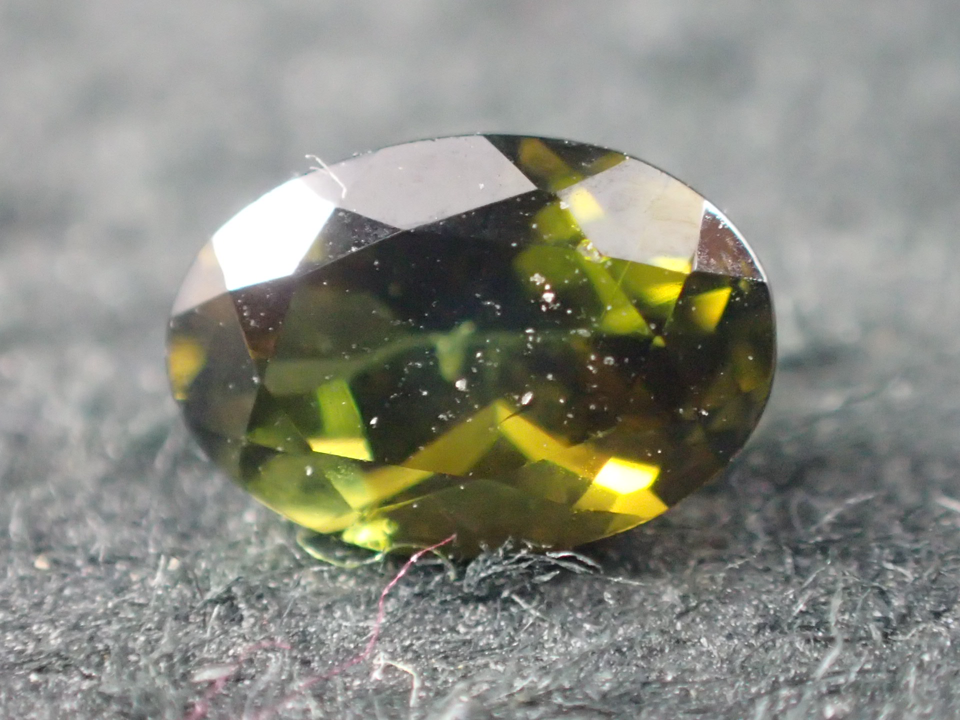 モルガナイトクリスタルの天然グリーントルマリン束